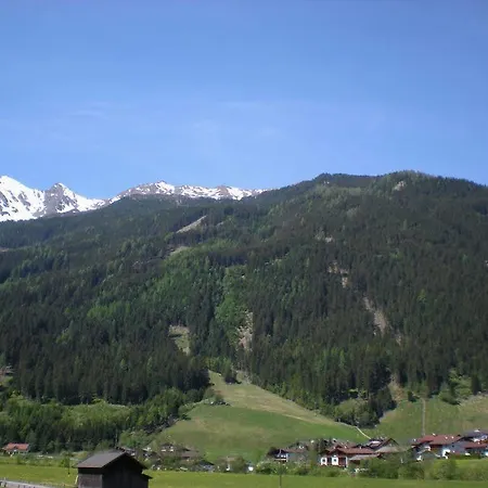 Peter Neustift im Stubaital