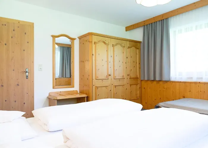 Peter בית הארחה