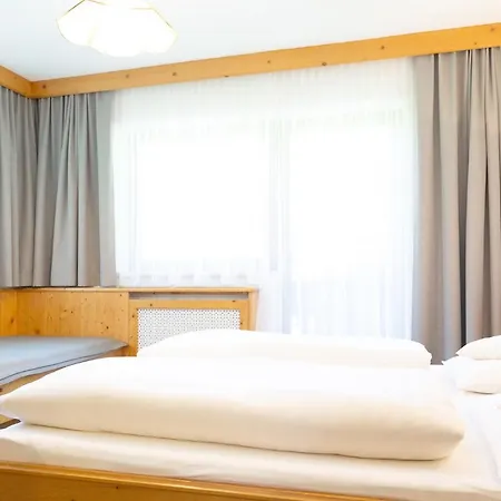 Peter ゲストハウス ノイシュティフト・イム・シュトゥーバイタール