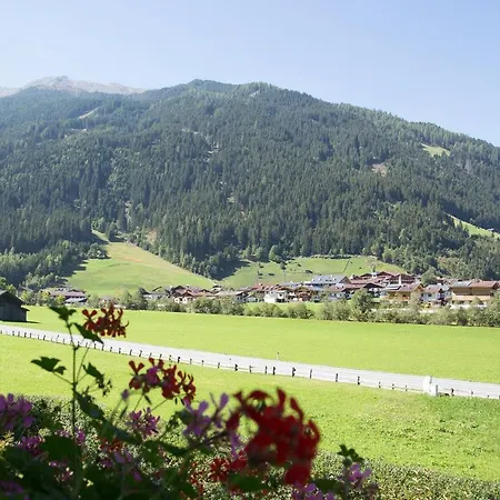 ゲストハウス Peter